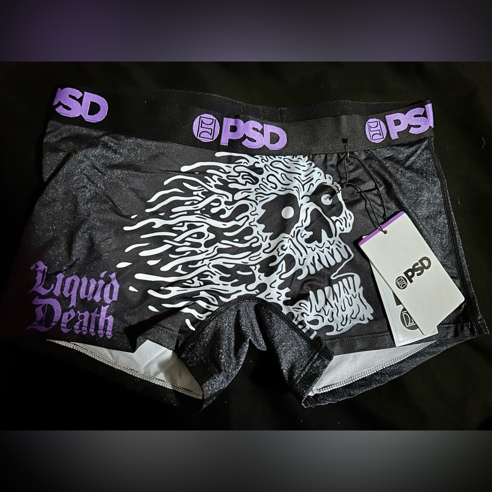 PSD women’s boy shorts - size M - brand new with tags